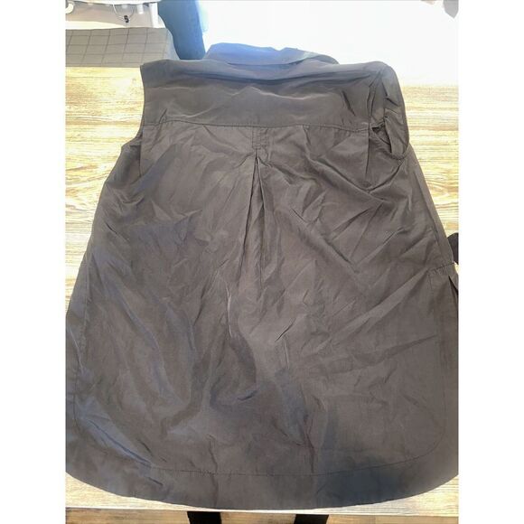 Women's Sleeveless Nylon Button-Down Shirt - Future Collective. XXS. U - Picture 4 of 4